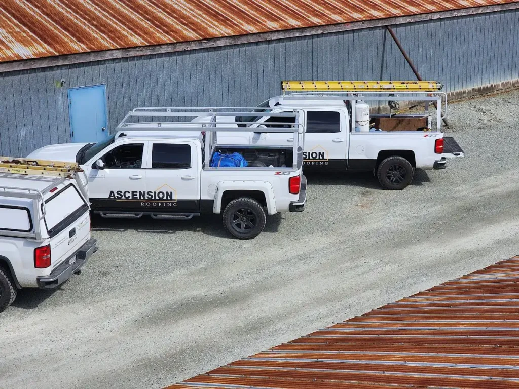 Roof maintenance and replacement services